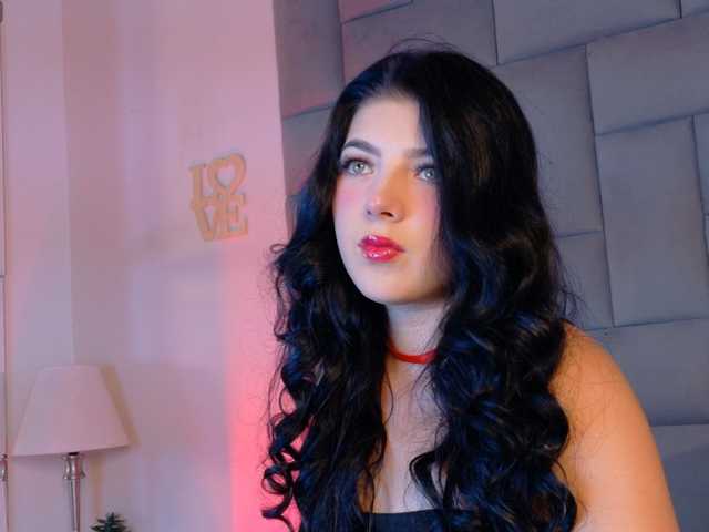 Miia-Velvet live cam on BongaCams