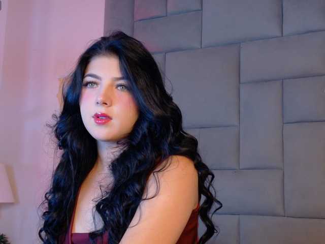 Miia-Velvet live cam on BongaCams