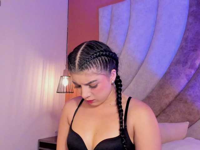 Miia-Velvet live cam on BongaCams