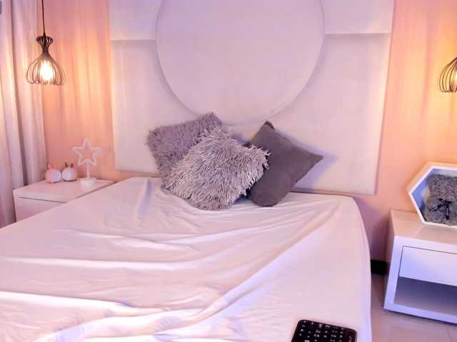 Miia-Velvet live cam on BongaCams