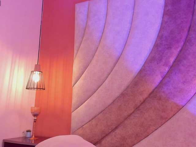 Miia-Velvet live cam on BongaCams