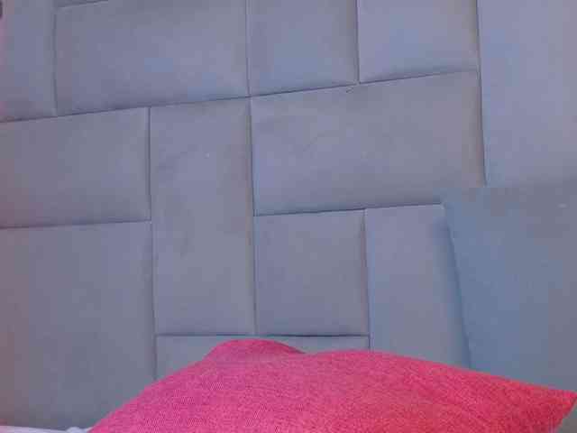 Miia-Velvet webcam