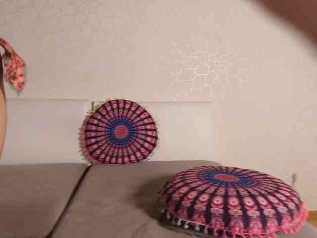 Millie_3 webcam