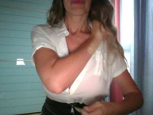 Ashley1975