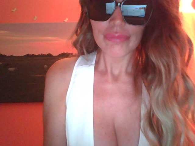Ashley1975