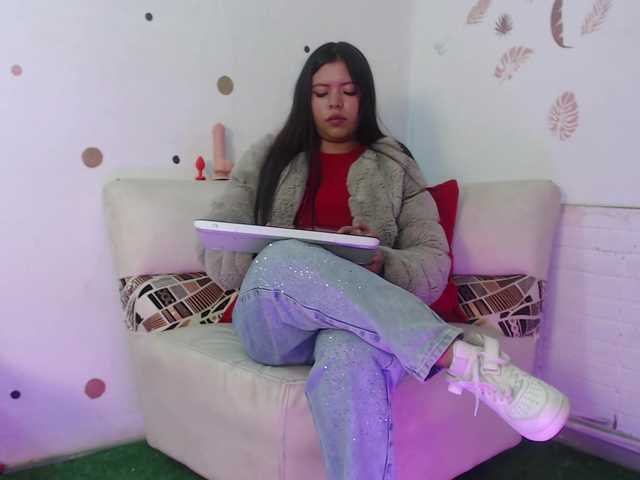 Camila-knox live cam on BongaCams