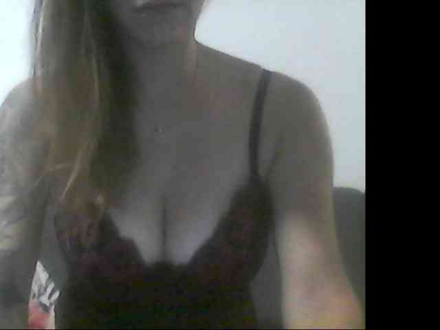LunaVelveta1 webcam