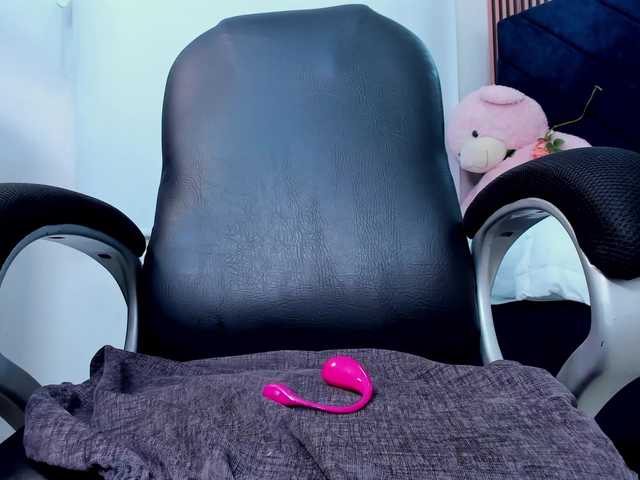 triana-pakeer live cam on BongaCams