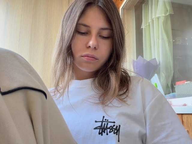 ShellaGoldthorpe live cam on BongaCams