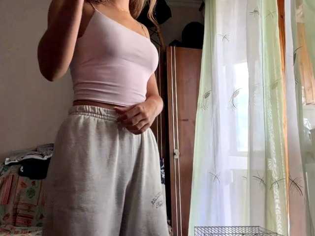 ShellaGoldthorpe live cam on BongaCams
