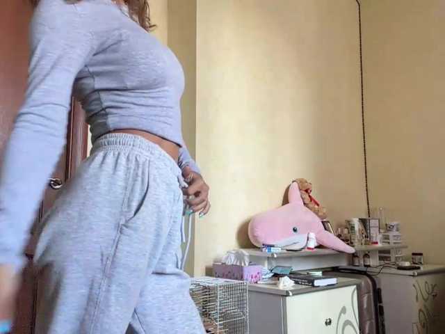 ShellaGoldthorpe live cam on BongaCams