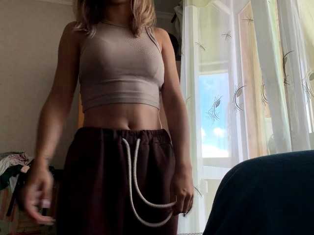ShellaGoldthorpe live cam on BongaCams