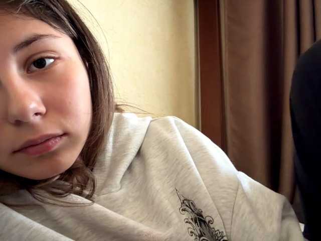 ShellaGoldthorpe live cam on BongaCams