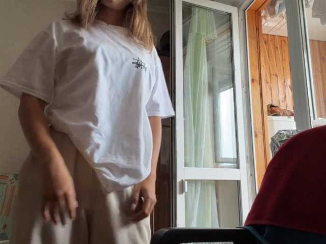 ShellaGoldthorpe live cam on BongaCams