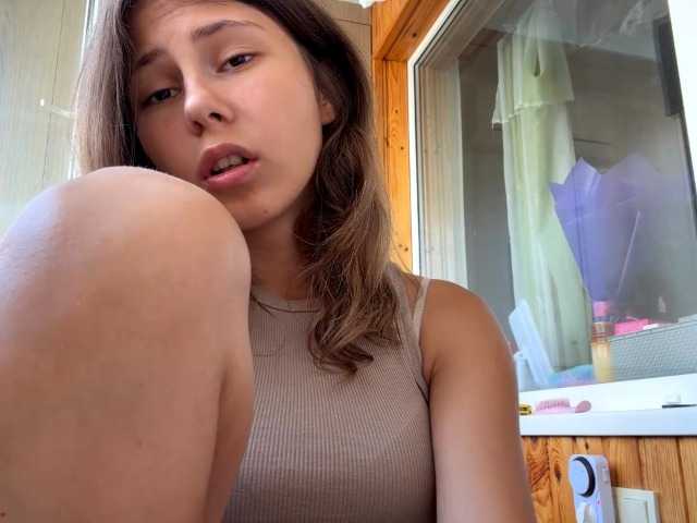 ShellaGoldthorpe live cam on BongaCams