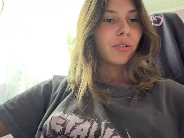 ShellaGoldthorpe live cam on BongaCams