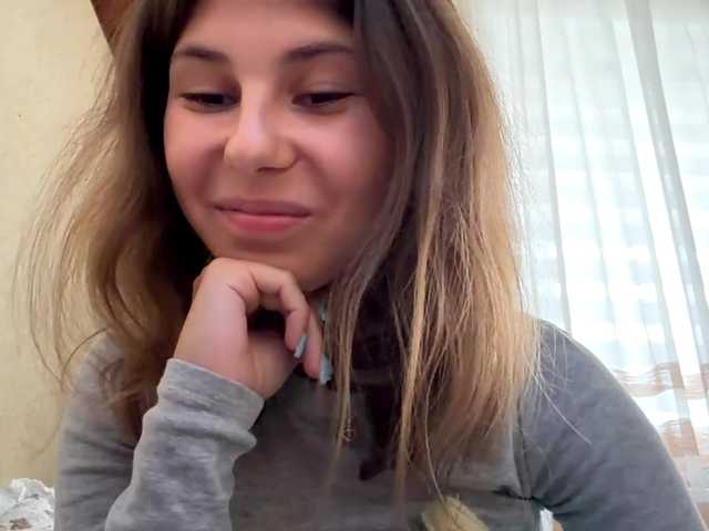 ShellaGoldthorpe live cam on BongaCams