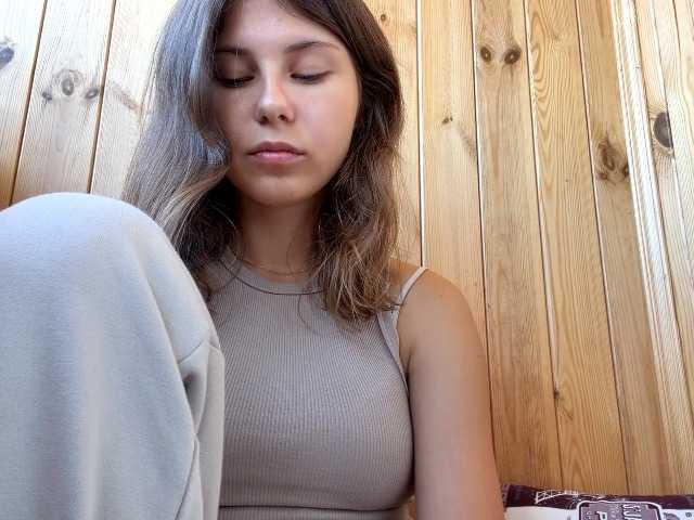 ShellaGoldthorpe live cam on BongaCams