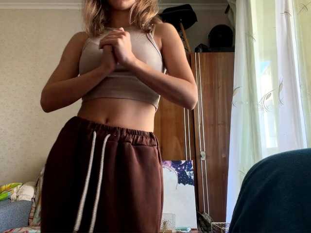 ShellaGoldthorpe live cam on BongaCams