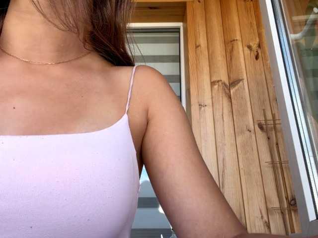 ShellaGoldthorpe live cam on BongaCams