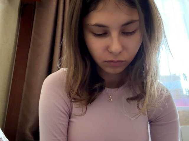 ShellaGoldthorpe live cam on BongaCams