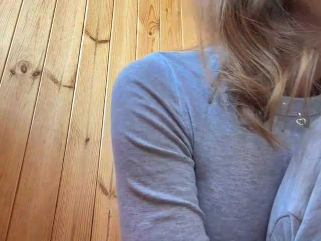 ShellaGoldthorpe live cam on BongaCams