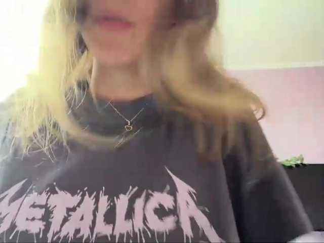 ShellaGoldthorpe live cam on BongaCams