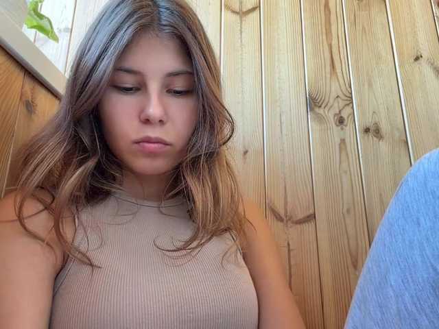 ShellaGoldthorpe live cam on BongaCams