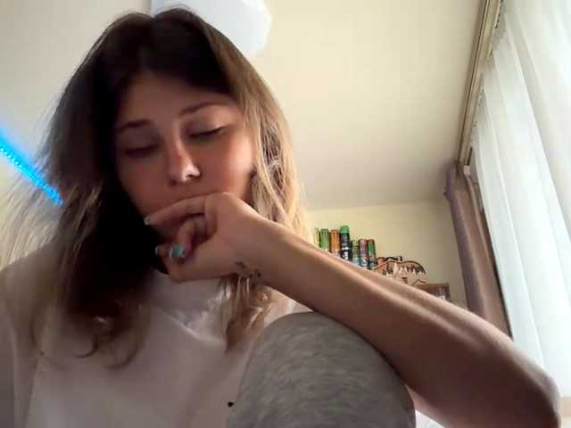 ShellaGoldthorpe live cam on BongaCams