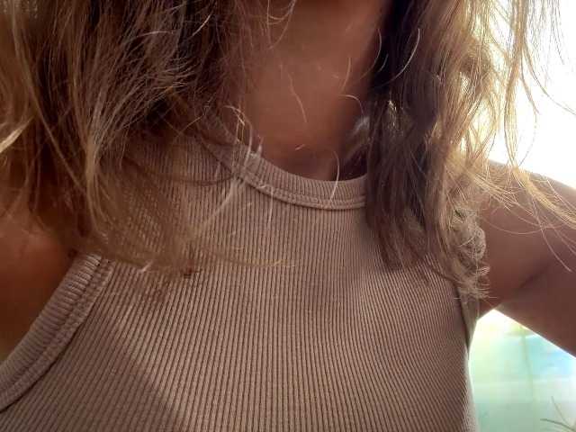 ShellaGoldthorpe live cam on BongaCams