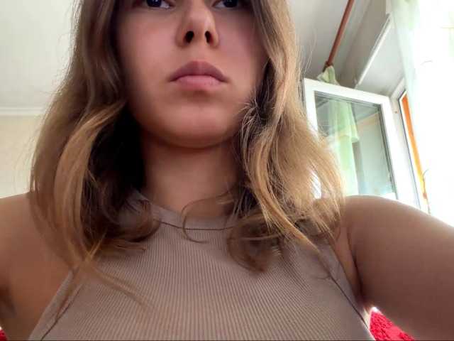 ShellaGoldthorpe live cam on BongaCams