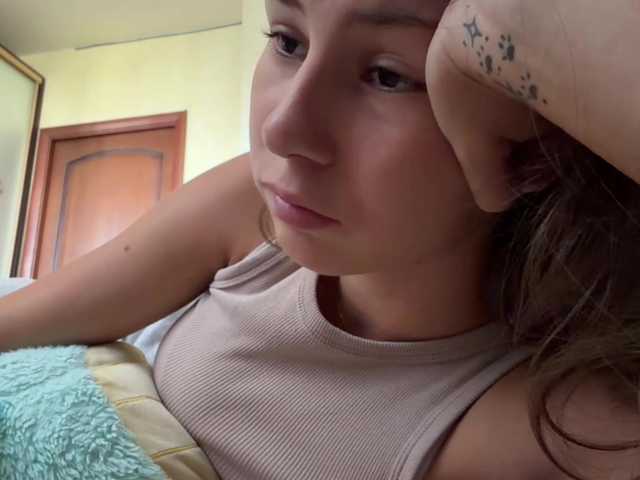 ShellaGoldthorpe live cam on BongaCams