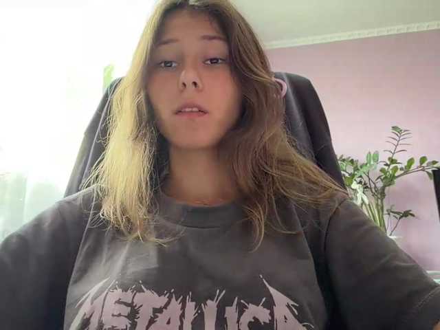 ShellaGoldthorpe live cam on BongaCams