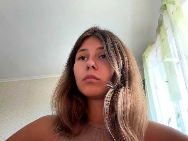 ShellaGoldthorpe live cam on BongaCams