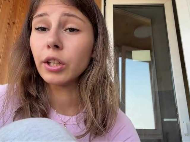 ShellaGoldthorpe live cam on BongaCams