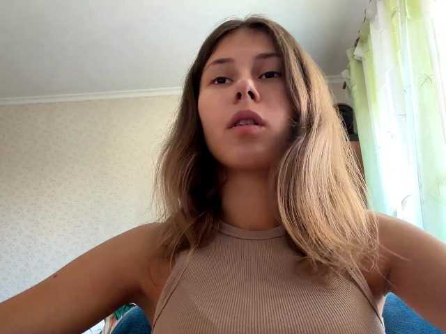 ShellaGoldthorpe live cam on BongaCams