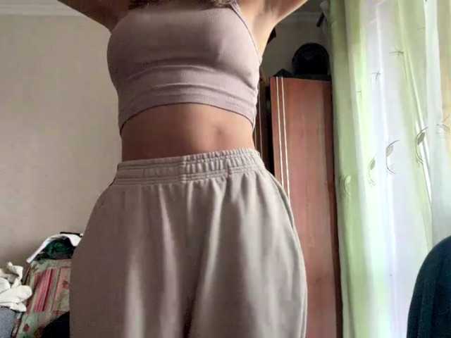 ShellaGoldthorpe live cam on BongaCams