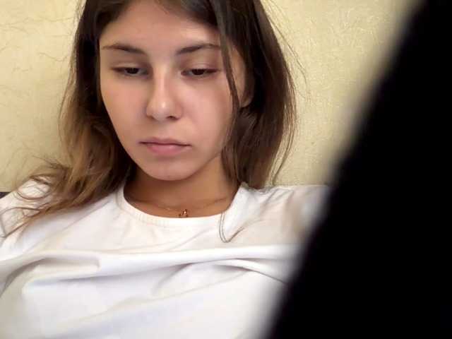 ShellaGoldthorpe live cam on BongaCams
