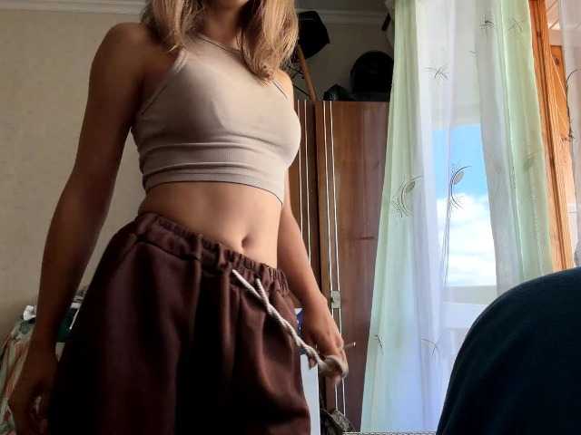ShellaGoldthorpe live cam on BongaCams