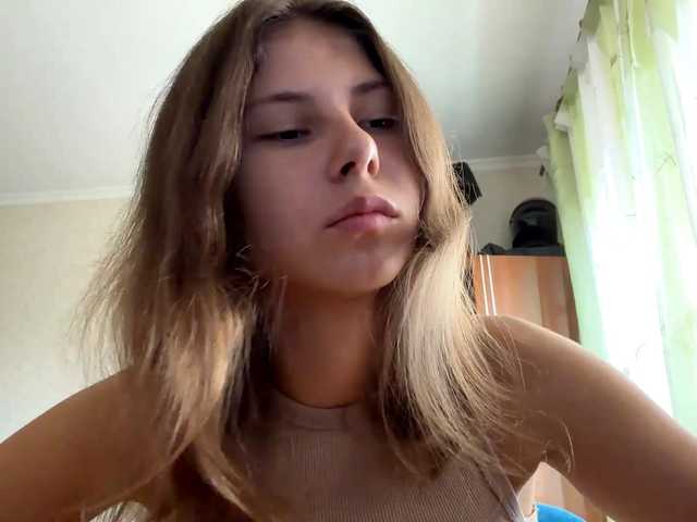 ShellaGoldthorpe live cam on BongaCams