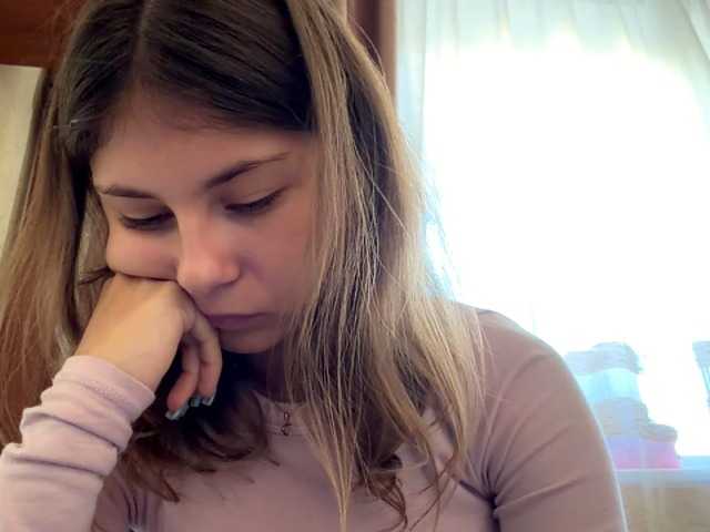 ShellaGoldthorpe live cam on BongaCams