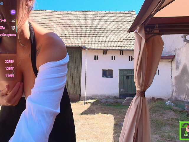 Theellenshow1 live cam on BongaCams