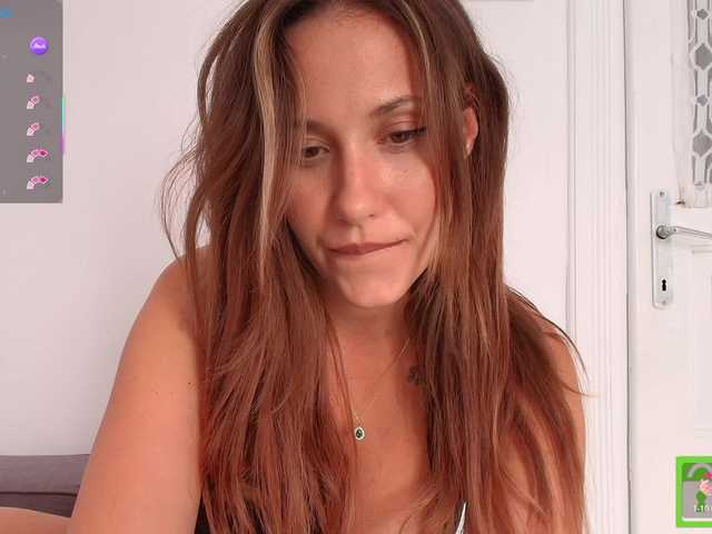 Theellenshow1 live cam on BongaCams