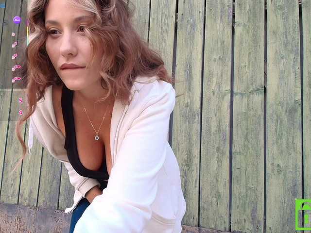 Theellenshow1
