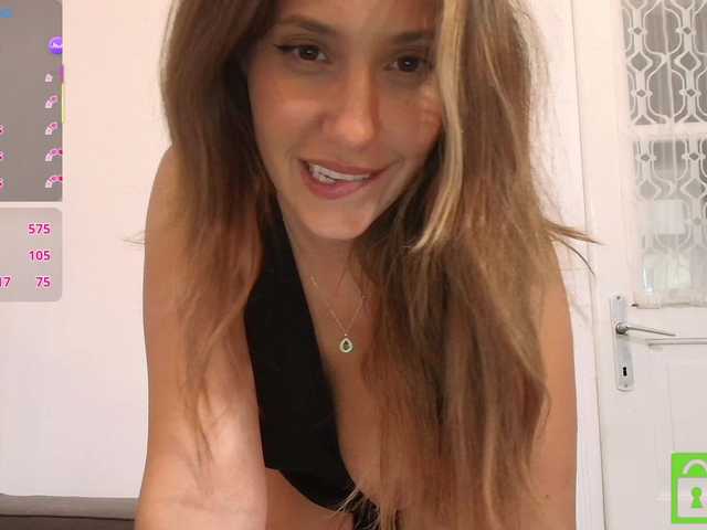 Theellenshow1 live cam on BongaCams