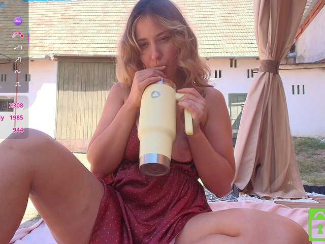Theellenshow1 live cam on BongaCams