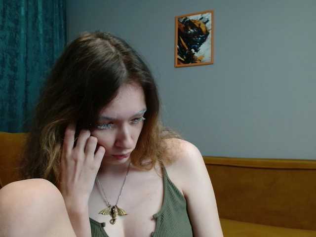 spermblebee18 live cam on BongaCams