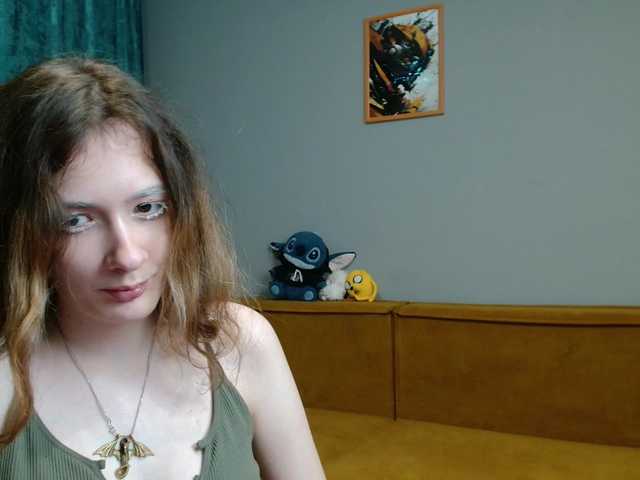 spermblebee18 live cam on BongaCams