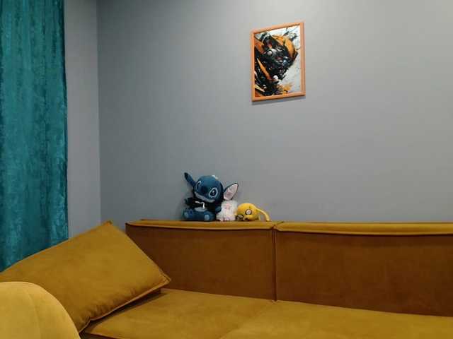 spermblebee18 live cam on BongaCams