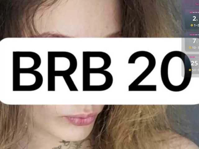 spermblebee18 live cam on BongaCams